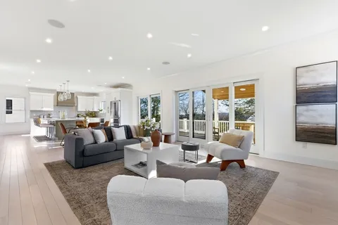 $2,099,000 | 24 Mount Zion Road, Melrose, MA 02176