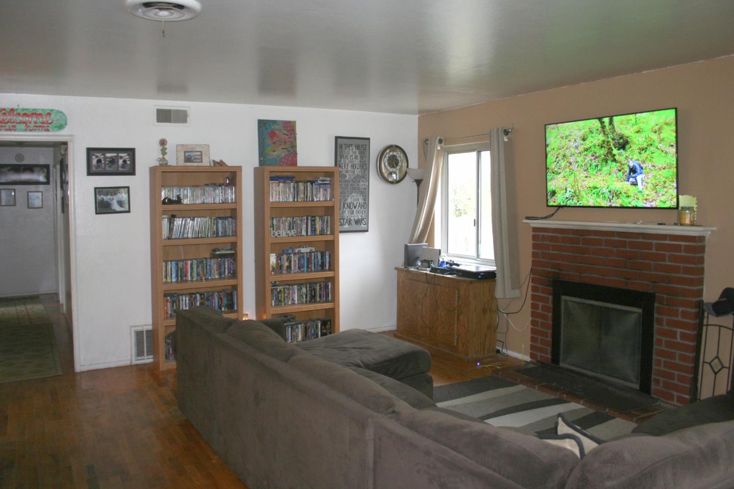 28 St Francis Way Salinas, CA 93906 - Photo 3 of 10 Gallery Image 3