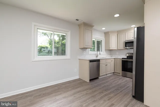 $358,900 | 1305 Barnard Drive, Henrico, VA 23229