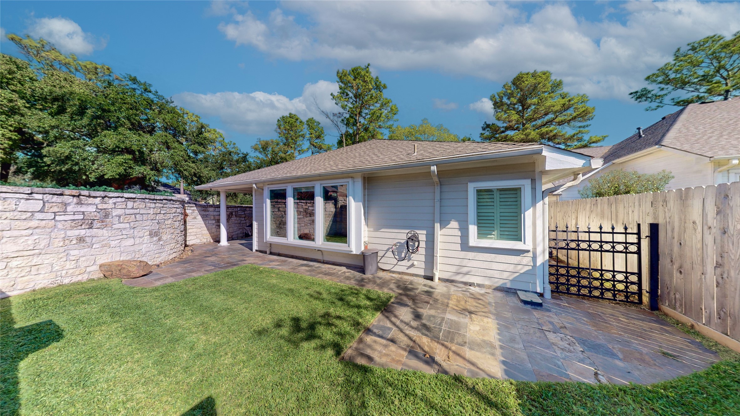 7947 Clarion Way Houston, TX 77040 - Photo 31 of 36 Yard