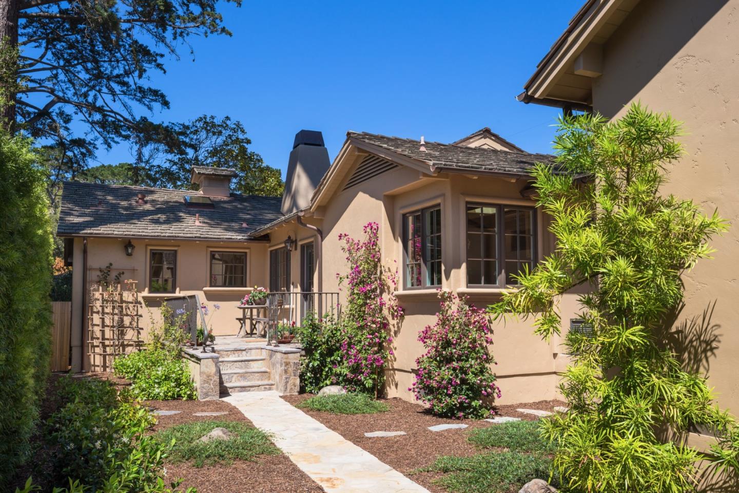 25026 Hatton Road Carmel, CA 93923 - Photo 6 of 22 Gallery Image 6