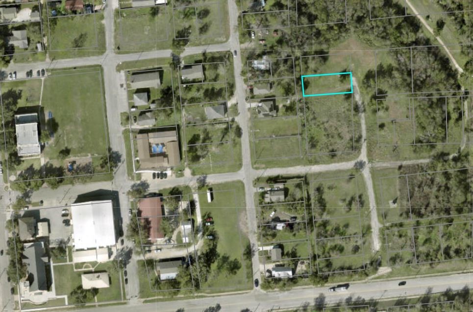 517 Murphy Street Taylor, TX 76574 - Photo 2 of 8 an aerial view of multi story residential apartment building