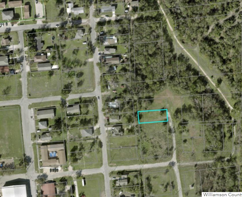 517 Murphy Street Taylor, TX 76574 - Photo 3 of 8 view of a bathroom