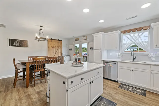 $484,500 | 890 West Main Street, Alexandria, TN 37012