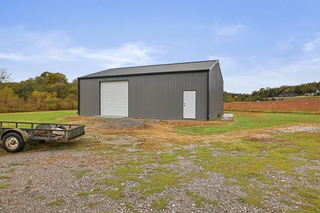 $484,500 | 890 West Main Street, Alexandria, TN 37012