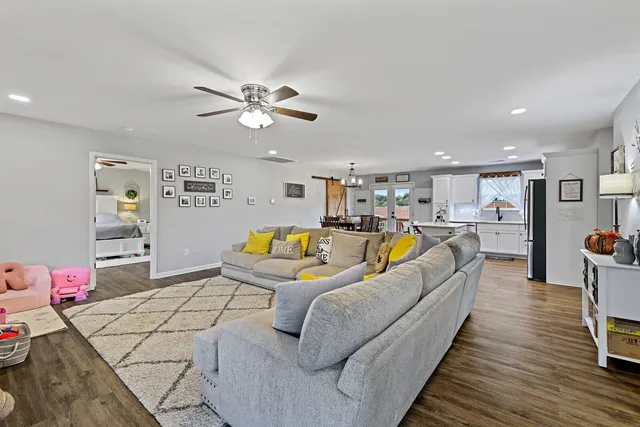 $484,500 | 890 West Main Street, Alexandria, TN 37012