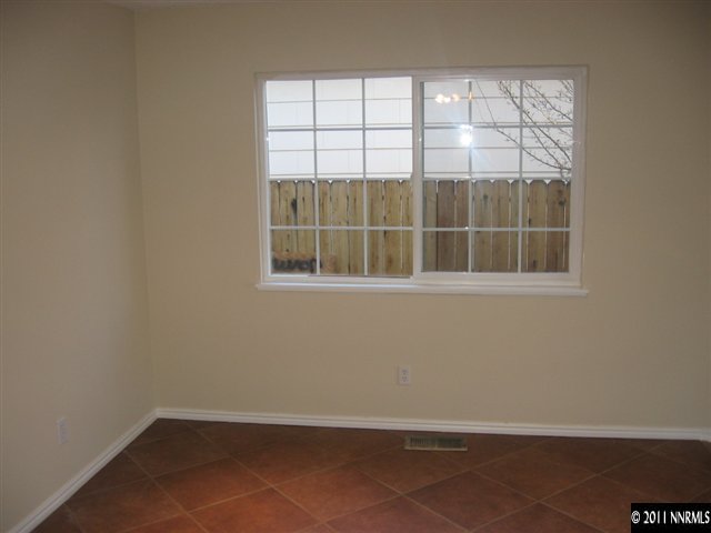 2755 Gellert Drive Reno, NV 89503 - Photo 4 of 6 Photo 4