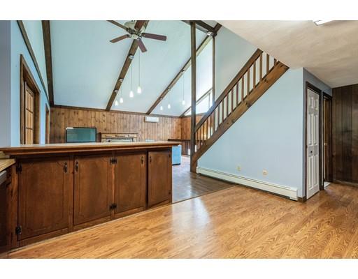 184 Burbank Road Sutton, MA 01590 - Photo 11 of 34