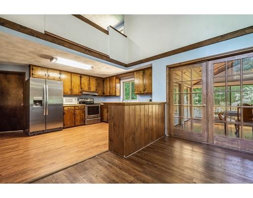 184 Burbank Road Sutton, MA 01590 - Photo 12 of 34