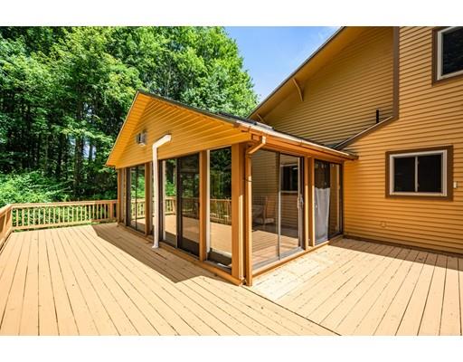 184 Burbank Road Sutton, MA 01590 - Photo 26 of 34