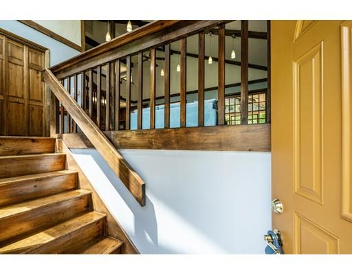 184 Burbank Road Sutton, MA 01590 - Photo 4 of 34