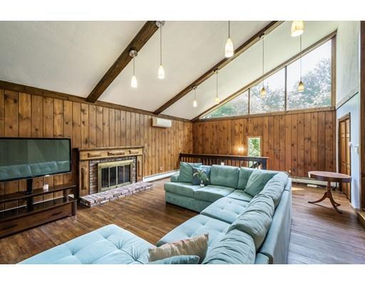 184 Burbank Road Sutton, MA 01590 - Photo 7 of 34