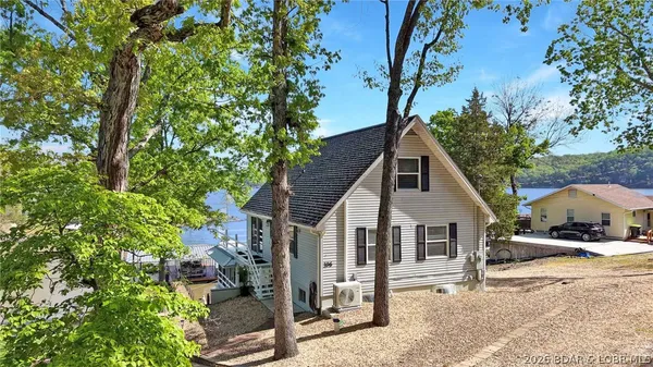 $620,000 | 396 Wundurvue Circle, Climax Springs, MO 65324