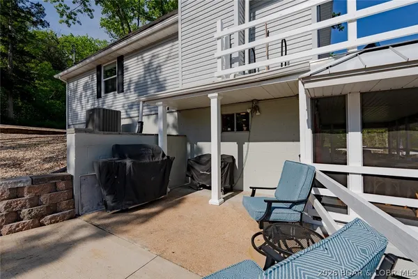 $620,000 | 396 Wundurvue Circle, Climax Springs, MO 65324