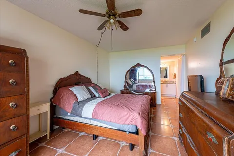 $485,000 | 5541 La Puerta Del Sol Boulevard South, Unit 116, St. Petersburg, FL 33715