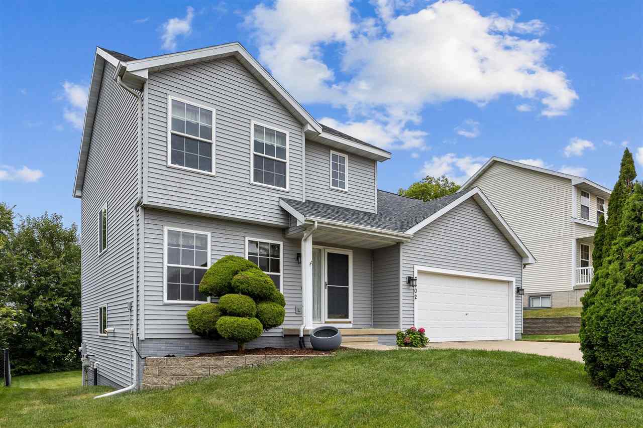 3402 Falcon View Road Southwest Cedar Rapids, IA 52404 - Photo 1 of 38 Gallery Image 1