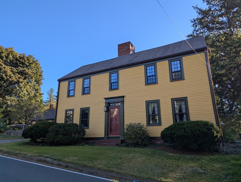 46 Locust Street Merrimac, MA 01860 - Photo 1 of 42 Gallery Image 1