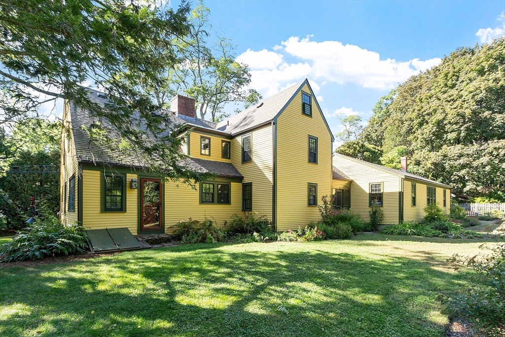 46 Locust Street Merrimac, MA 01860 - Photo 3 of 42 Gallery Image 3
