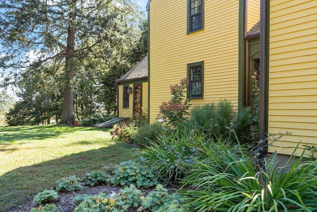 46 Locust Street Merrimac, MA 01860 - Photo 32 of 42 Gallery Image 32
