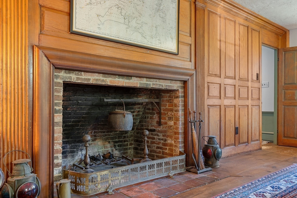 46 Locust Street Merrimac, MA 01860 - Photo 8 of 42 Gallery Image 8