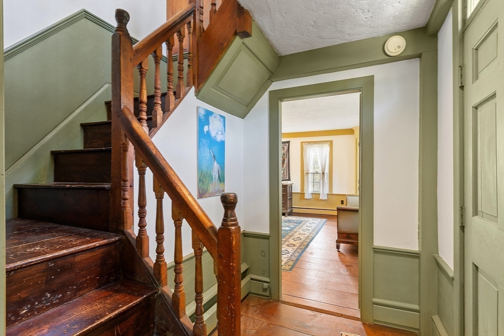 46 Locust Street Merrimac, MA 01860 - Photo 9 of 42 Gallery Image 9