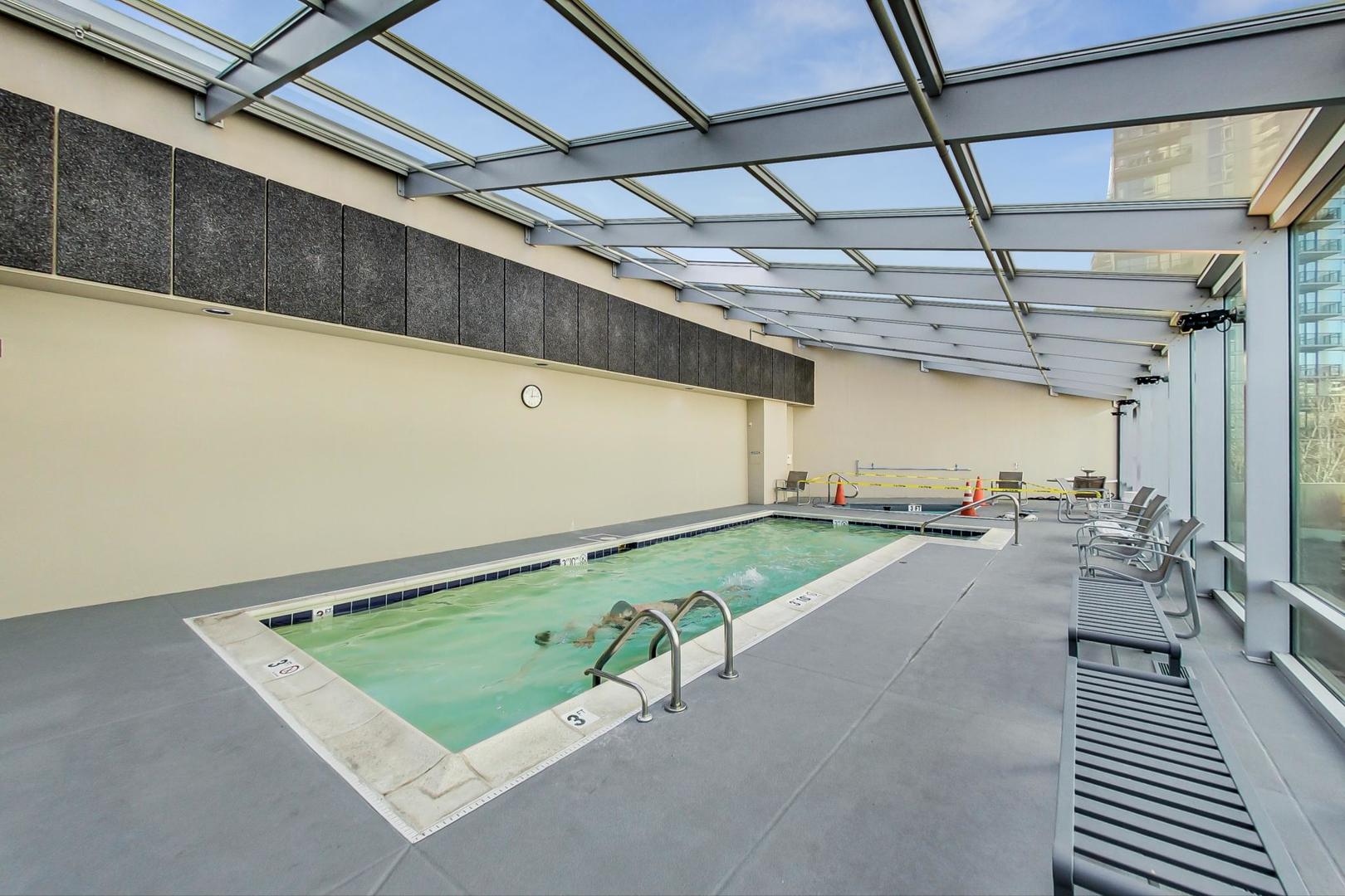 1720 Maple Avenue, Unit 1360 Evanston, IL 60201 - Photo 30 of 37 a view of an outdoor space