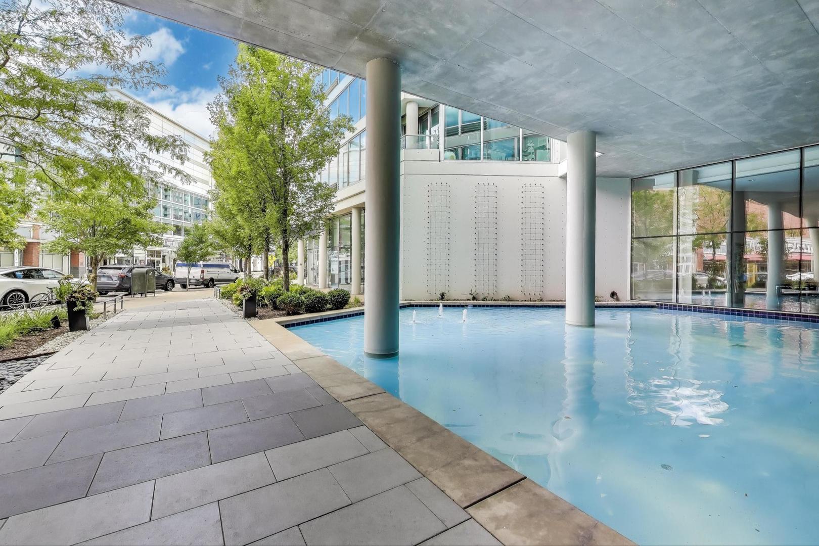 1720 Maple Avenue, Unit 1360 Evanston, IL 60201 - Photo 3 of 37 a view of a water heater room with garden