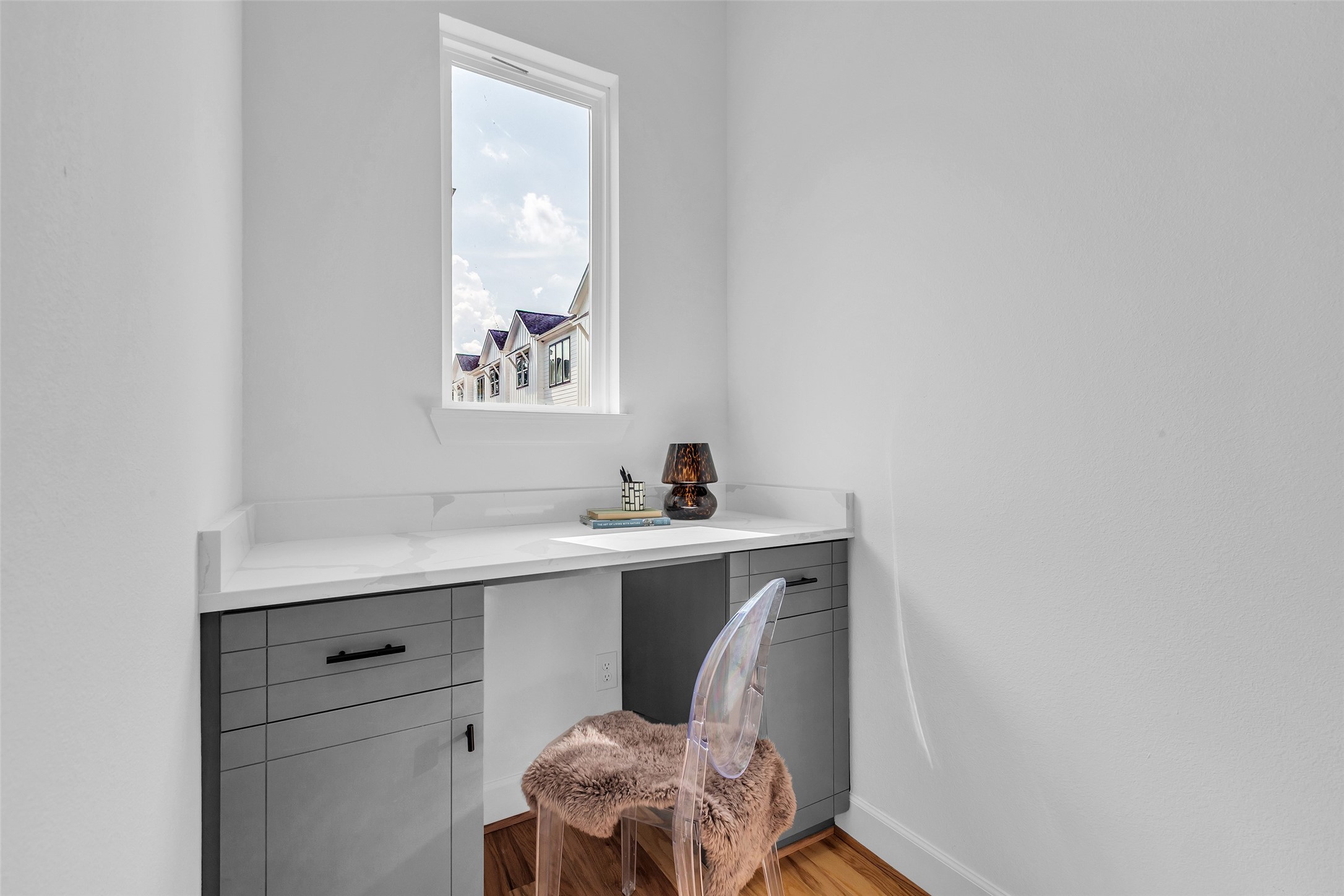 9426 Campbell Road, Unit A Houston, TX 77080 - Photo 15 of 26 a room with a table and a window