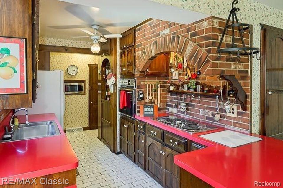 58535 Travis Road New Hudson, MI 48165 - Photo 9 of 21 travis 8.jpg