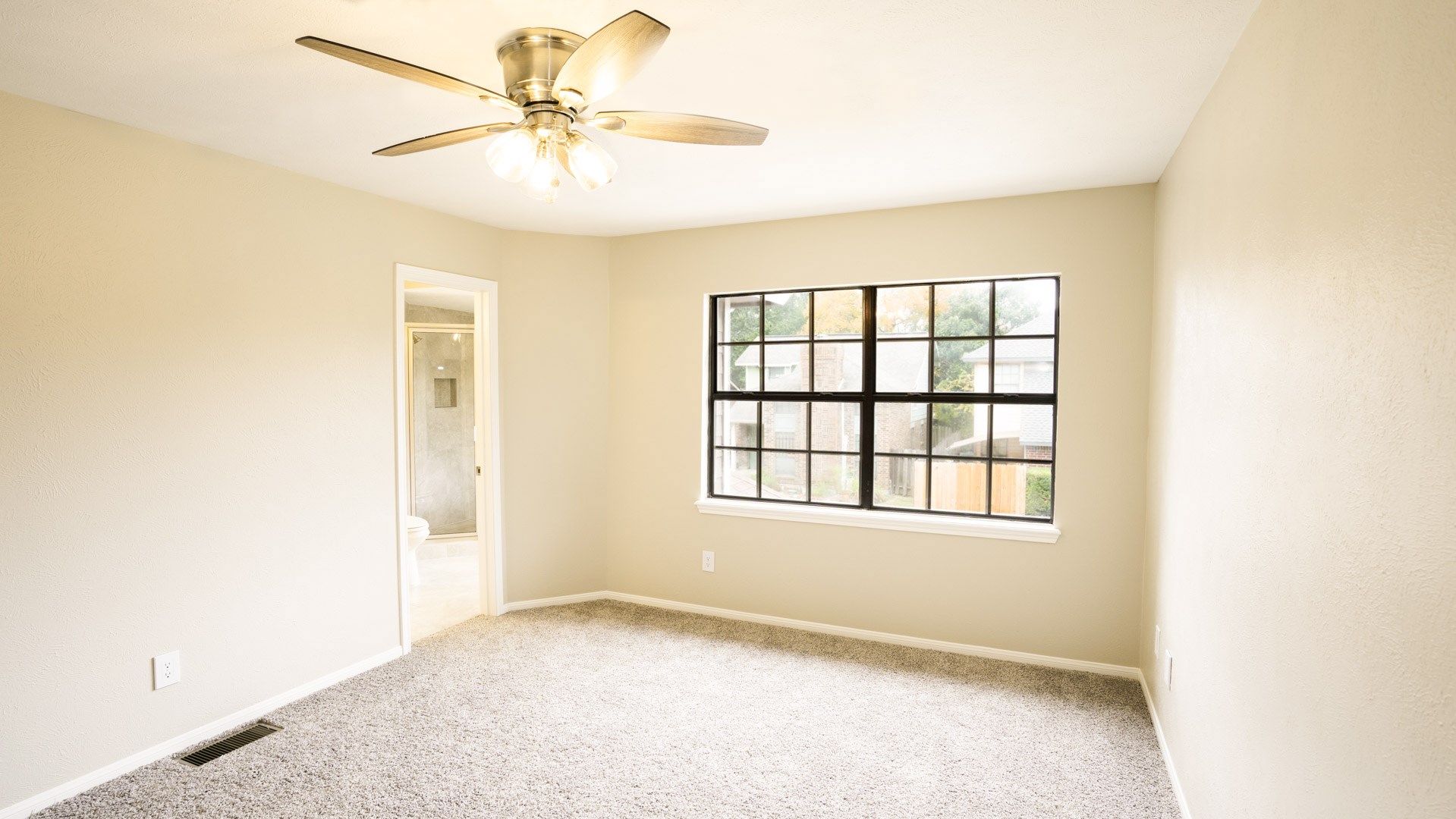 17 Regency Lane Houston, TX 77088 - Photo 19 of 23 a view of an empty room with a window