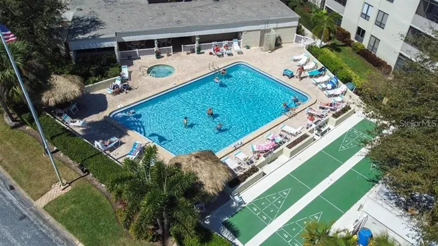 $1,400 | 2615 Cove Cay Drive, Unit 205, Clearwater, FL 33760