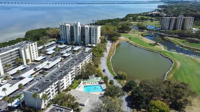 $1,400 | 2615 Cove Cay Drive, Unit 205, Clearwater, FL 33760
