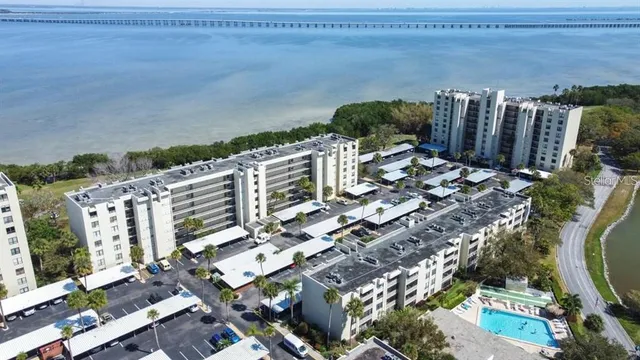$1,400 | 2615 Cove Cay Drive, Unit 205, Clearwater, FL 33760
