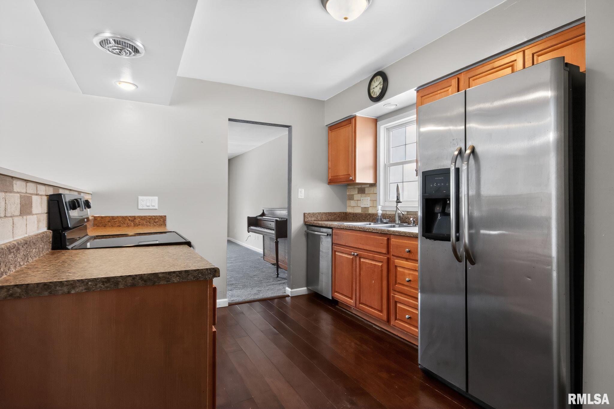 53 Mishawaka Drive Rochester, IL 62563 - Photo 16 of 32