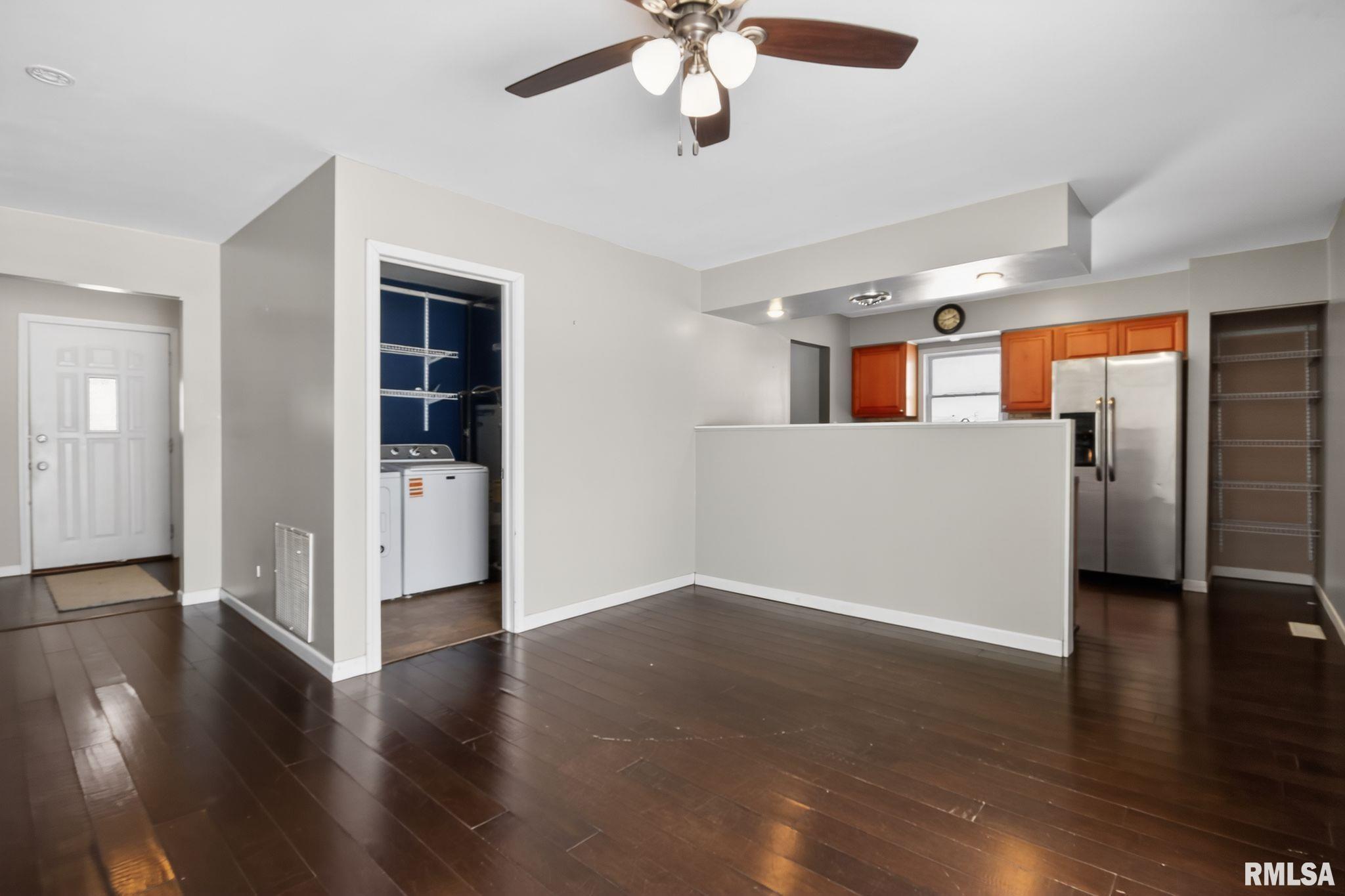 53 Mishawaka Drive Rochester, IL 62563 - Photo 6 of 32