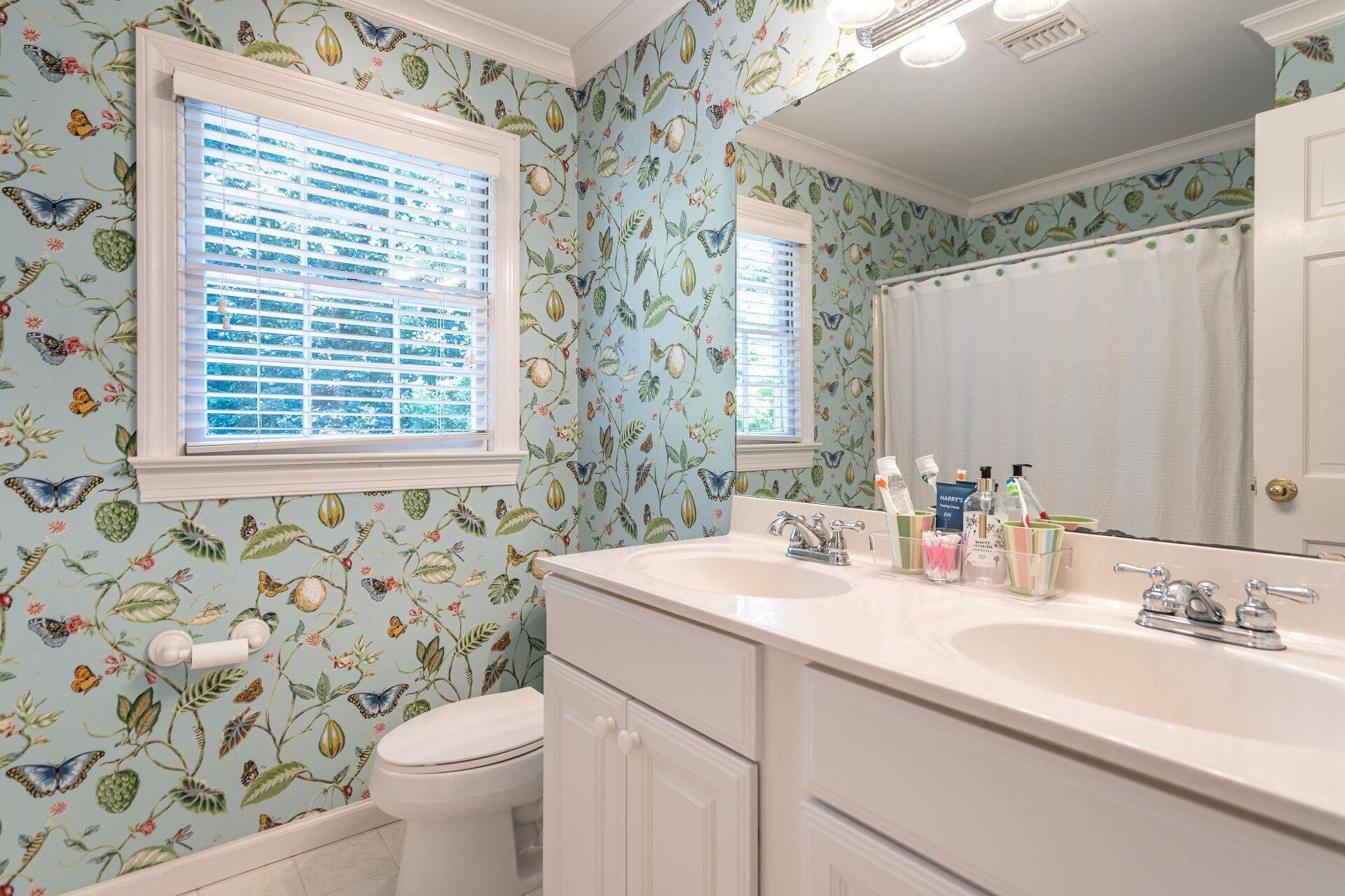 2834 Exeter Circle Raleigh, NC 27608 - Photo 18 of 30 Bathroom