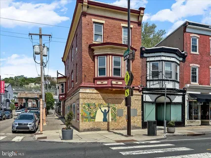 $1,075,000 | 4584 Riverside Way, Philadelphia, PA 19127