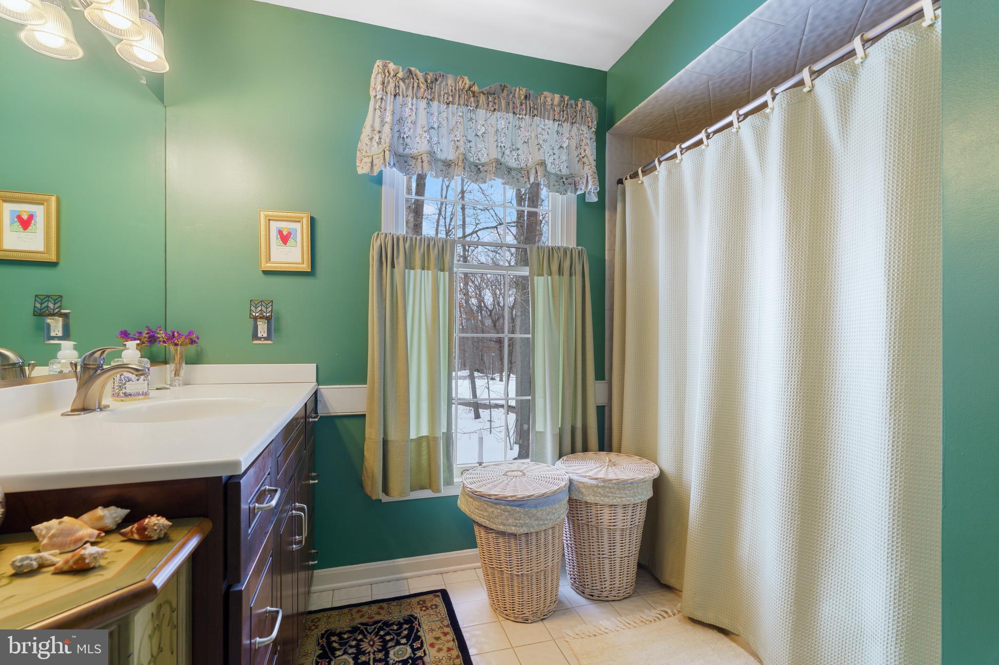 14225 Sawmill Court Phoenix, MD 21131 - Photo 31 of 43 Second Floor Full Bath