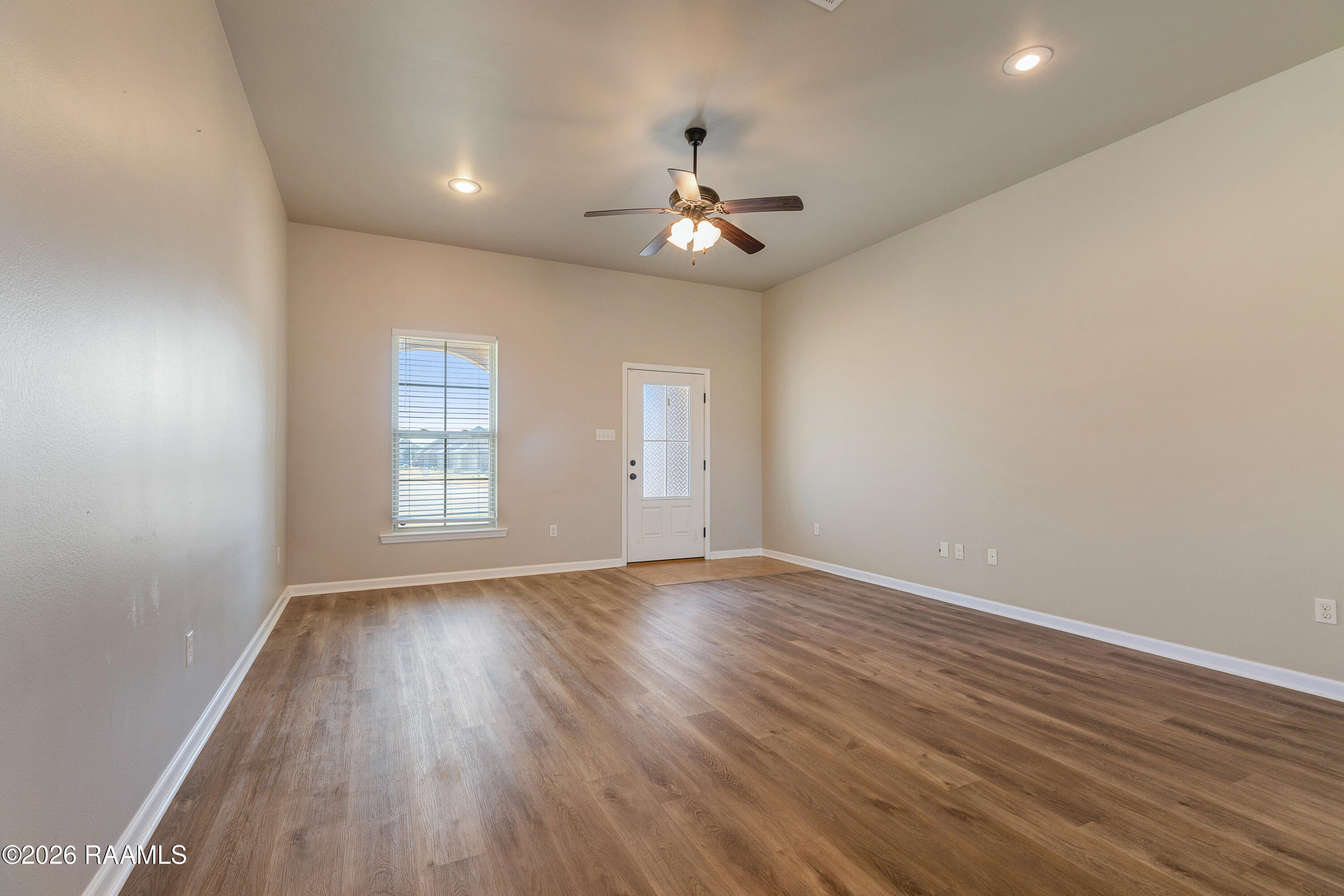 129 Gray Birch Loop Youngsville, LA 70592 - Photo 6 of 22 129 Grey Birch Loop Youngsville-6