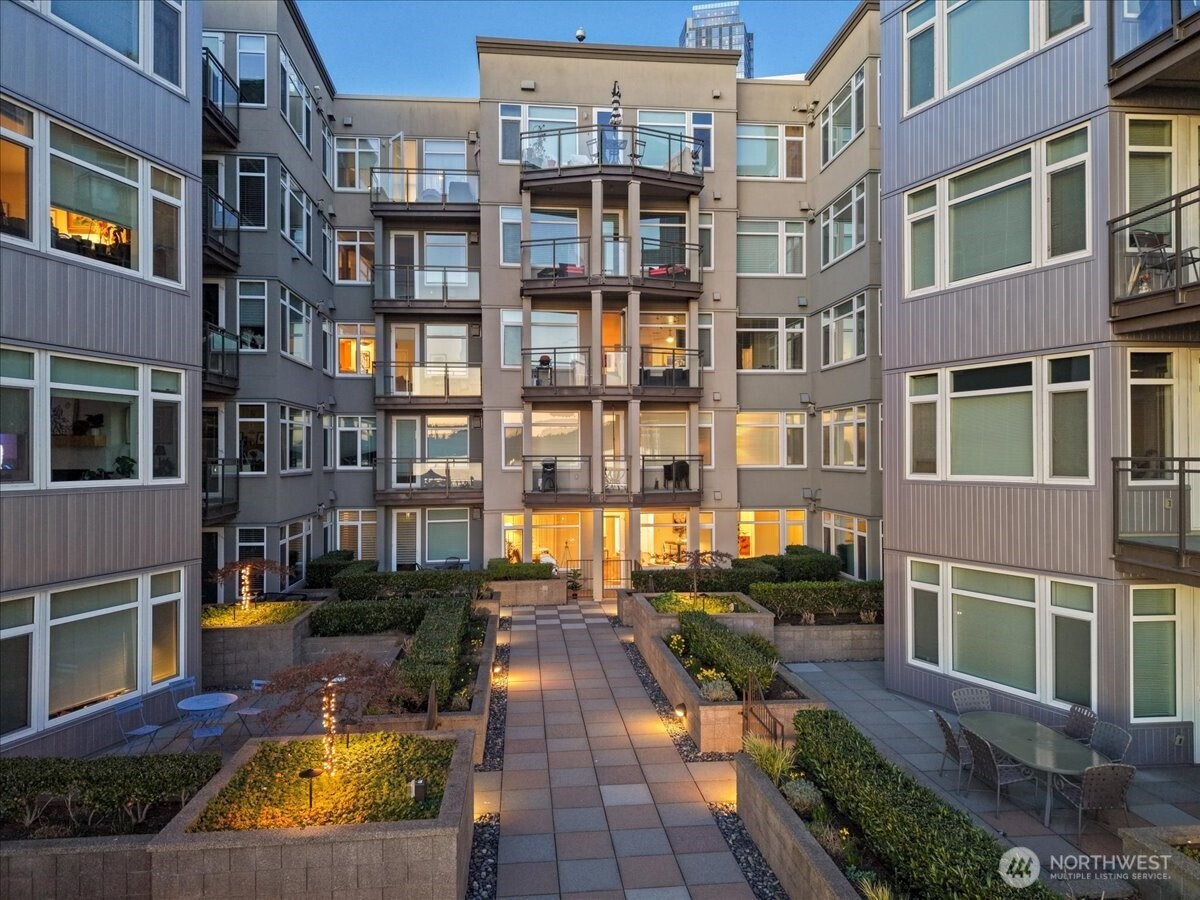 1900 Alaskan Way, Unit 108 Seattle, WA 98101 - Photo 31 of 38