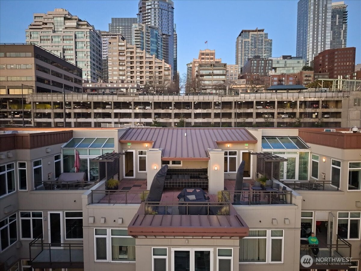 1900 Alaskan Way, Unit 108 Seattle, WA 98101 - Photo 32 of 38