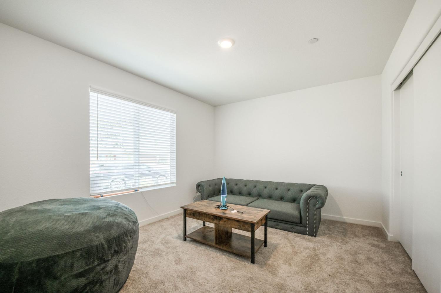 796 Marcus Street Merced, CA 95341 - Photo 3 of 31 Isolated 4th BR