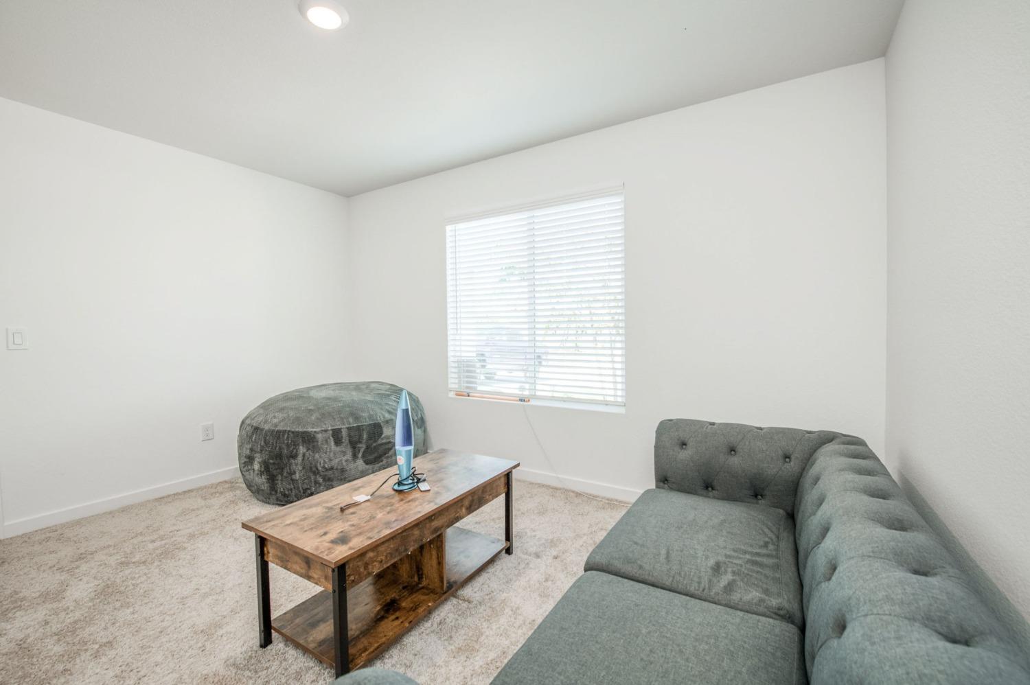796 Marcus Street Merced, CA 95341 - Photo 4 of 31 Gallery Image 4