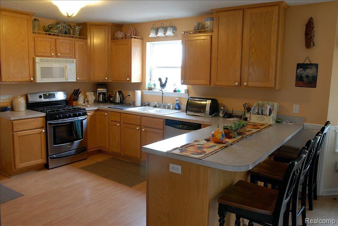 9010 West Sober Road Fowlerville, MI 48836 - Photo 5 of 14 JFN_9289