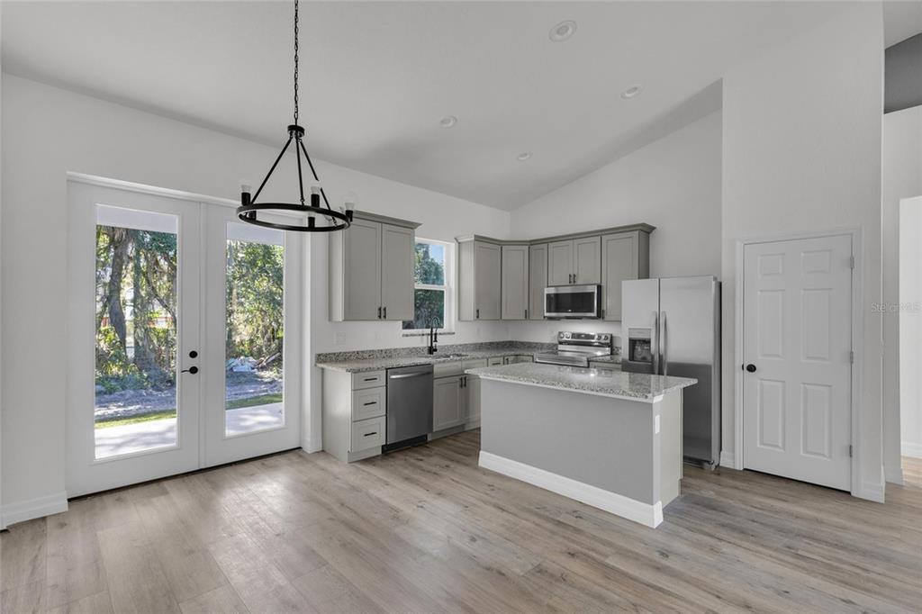 902 Southwest 2nd Street Ocala, FL 34471 - Photo 8 of 42