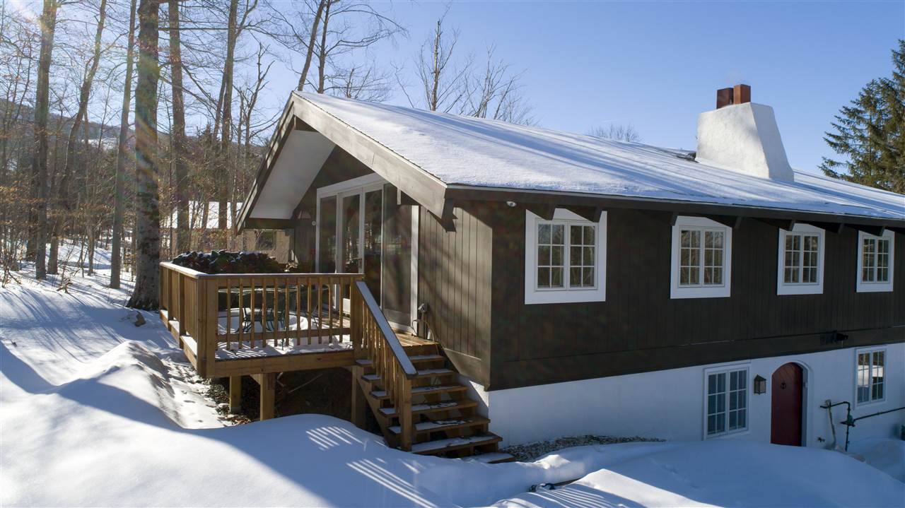 11 West Round Road Winhall, VT 05340 - Photo 1 of 33