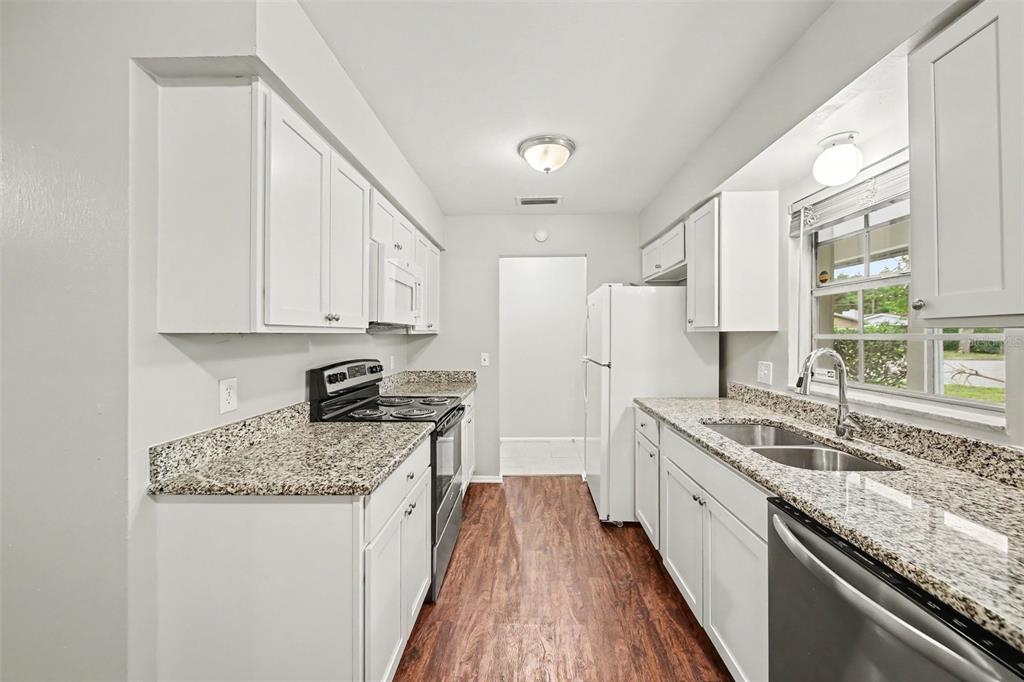 702 Gregory Court Altamonte Springs, FL 32701 - Photo 6 of 15