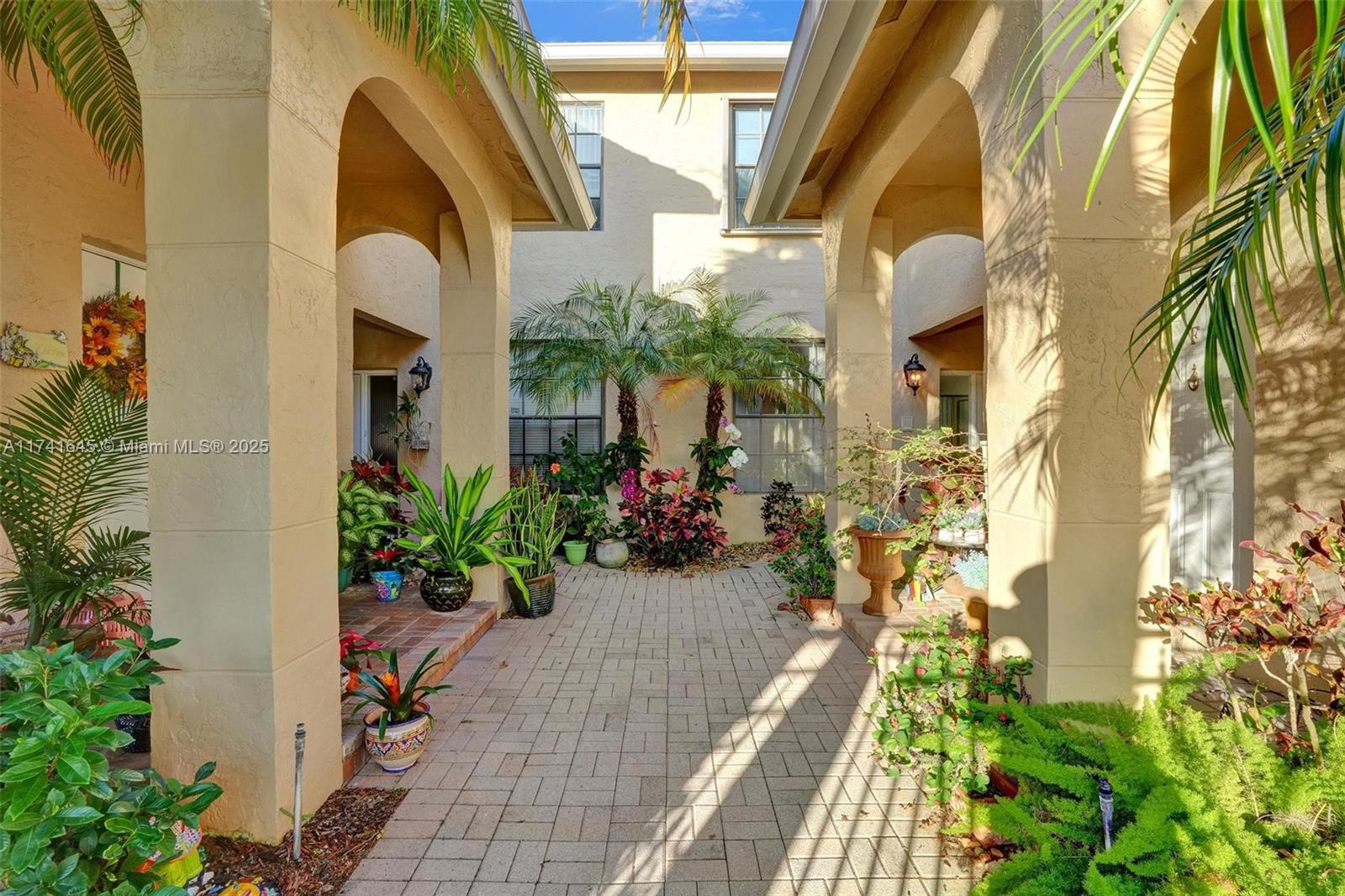 6765 Montego Bay Boulevard, Unit E Boca Raton, FL 33433 - Photo 17 of 91