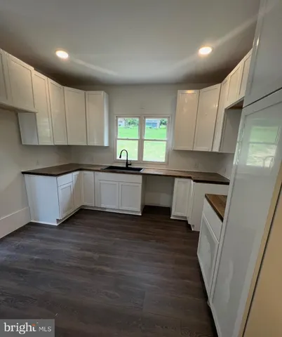 $179,999 | 19402 Old Dans Rock Road Southwest, Frostburg, MD 21532