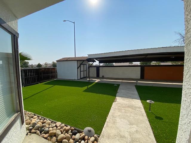 745 Haliburton Way Coalinga, CA 93210 - Photo 28 of 35 a view of outdoor space and yard